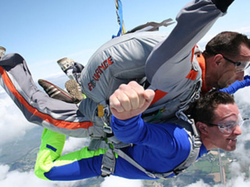 Saut en Parachute en Tandem près de Tarbes
